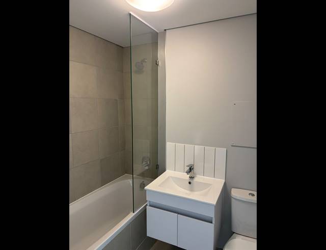 3 BEDROOM APARTMENT TO LET IN EMBERTON ESTATE
